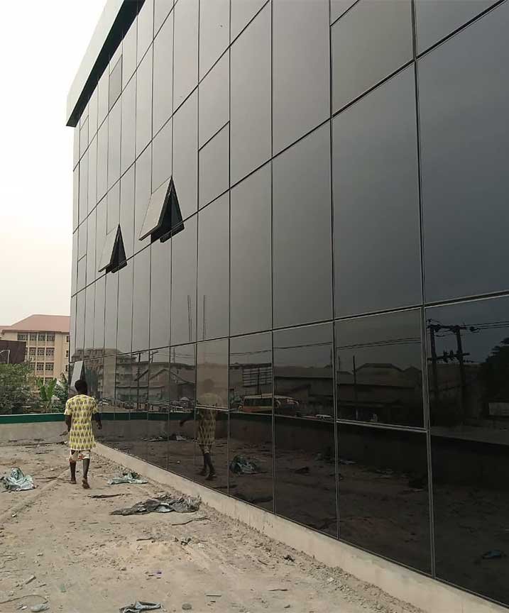 Aluminum and glass installation